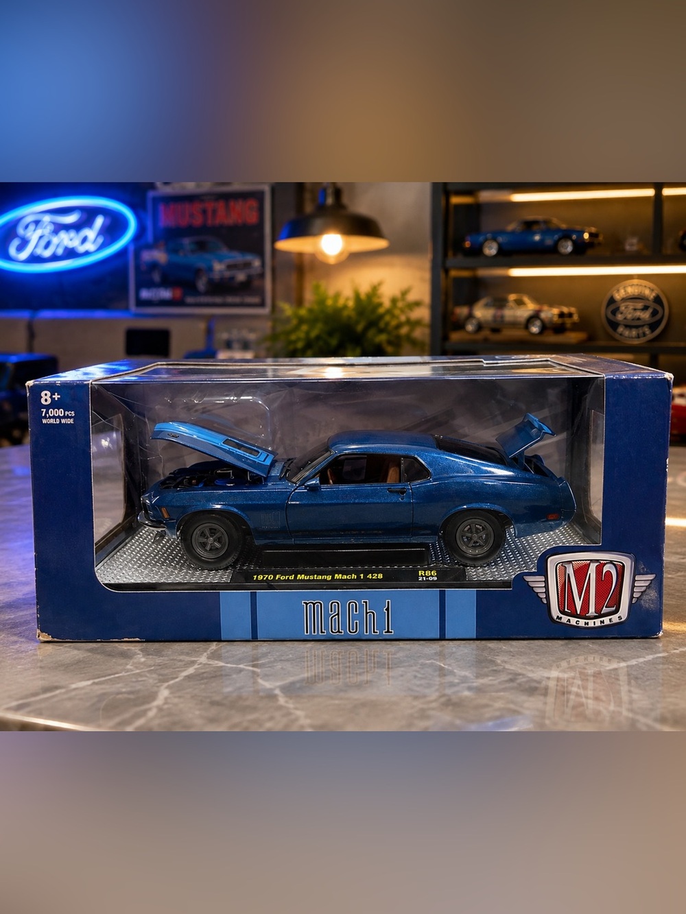M2 Machines 1970 Ford Mustang Mach 1 428 1:24 Diecast NIB Sealed
